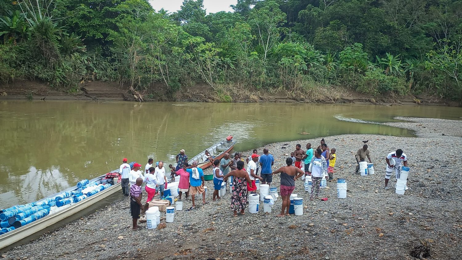 msf da apoyo en las inundaciones de Chocó